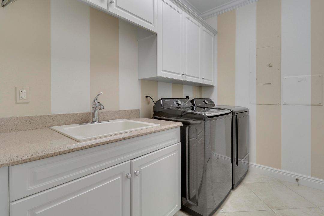 Activo con contrato: $1,490,000 (3 camas, 3 baños, 3120 Pies cuadrados)