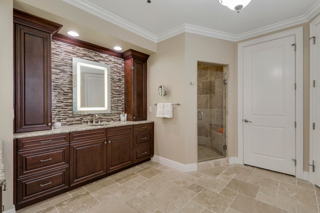 Activo con contrato: $1,490,000 (3 camas, 3 baños, 3120 Pies cuadrados)