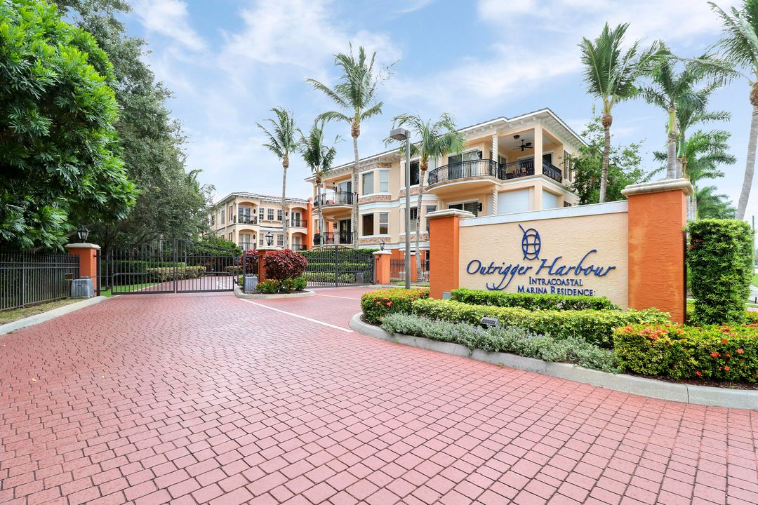 Activo con contrato: $1,490,000 (3 camas, 3 baños, 3120 Pies cuadrados)