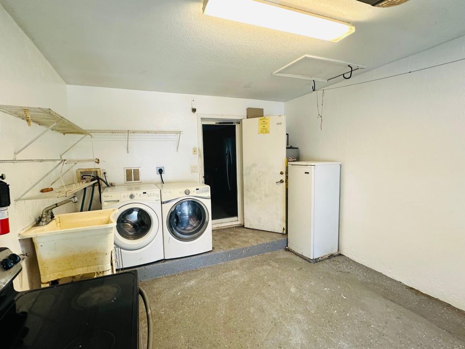 En Venta: $389,900 (4 camas, 2 baños, 1595 Pies cuadrados)