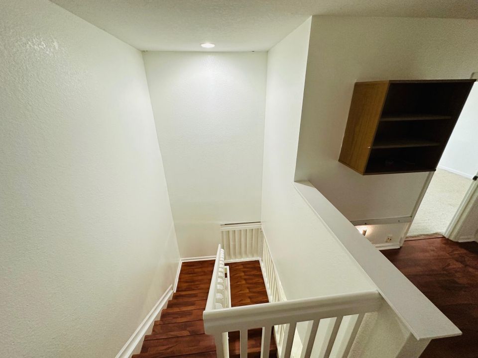 En Venta: $389,900 (4 camas, 2 baños, 1595 Pies cuadrados)