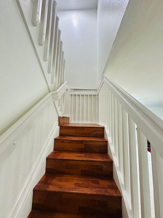 En Venta: $389,900 (4 camas, 2 baños, 1595 Pies cuadrados)