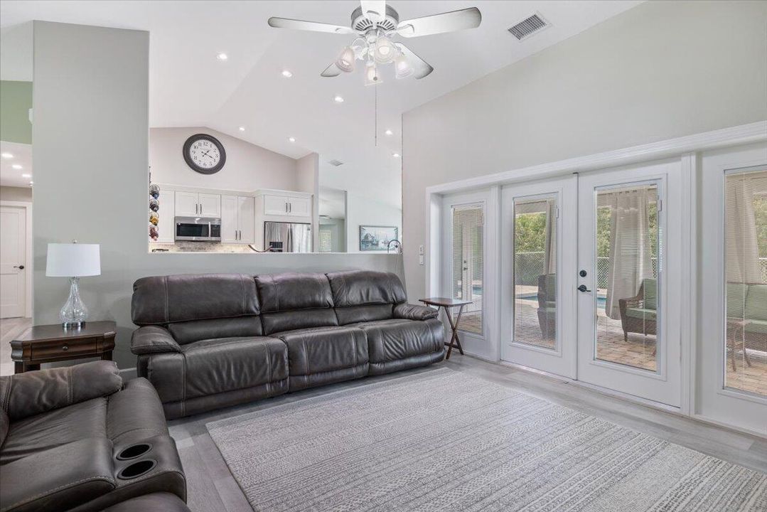 For Sale: $569,000 (3 beds, 2 baths, 2014 Square Feet)