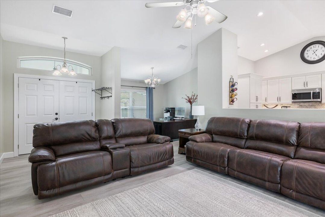 For Sale: $569,000 (3 beds, 2 baths, 2014 Square Feet)