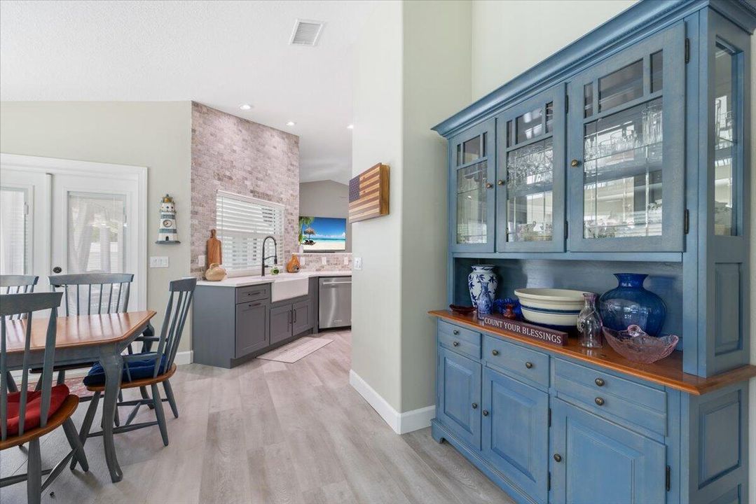 For Sale: $569,000 (3 beds, 2 baths, 2014 Square Feet)