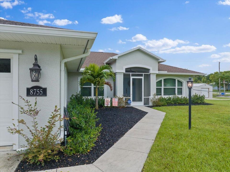 For Sale: $569,000 (3 beds, 2 baths, 2014 Square Feet)