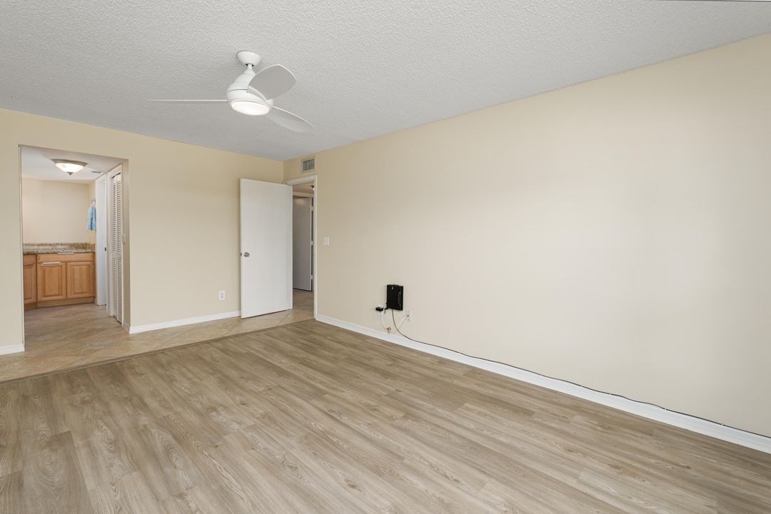 Activo con contrato: $1,975 (2 camas, 2 baños, 1164 Pies cuadrados)