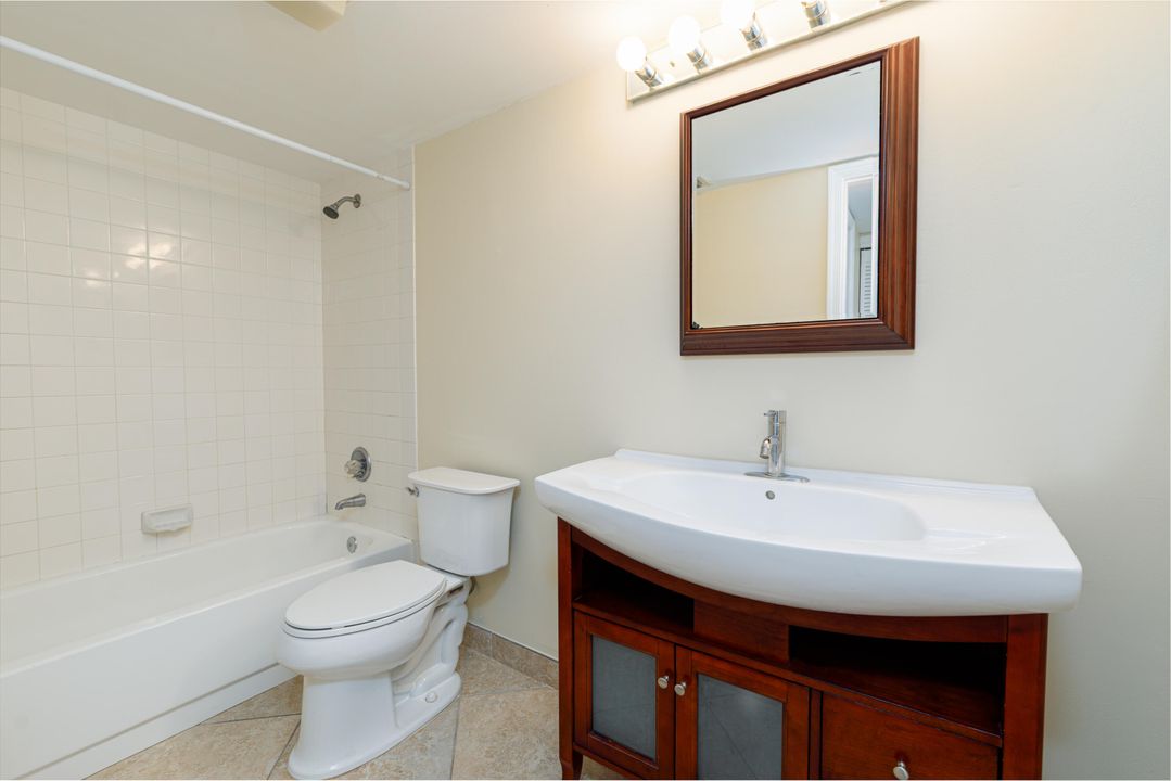 Activo con contrato: $1,975 (2 camas, 2 baños, 1164 Pies cuadrados)