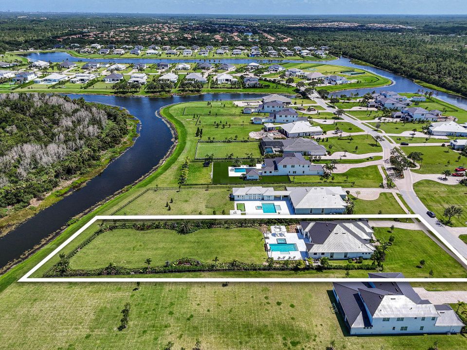 For Sale: $3,595,000 (4 beds, 3 baths, 3461 Square Feet)