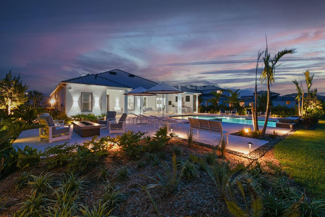 For Sale: $3,595,000 (4 beds, 3 baths, 3461 Square Feet)