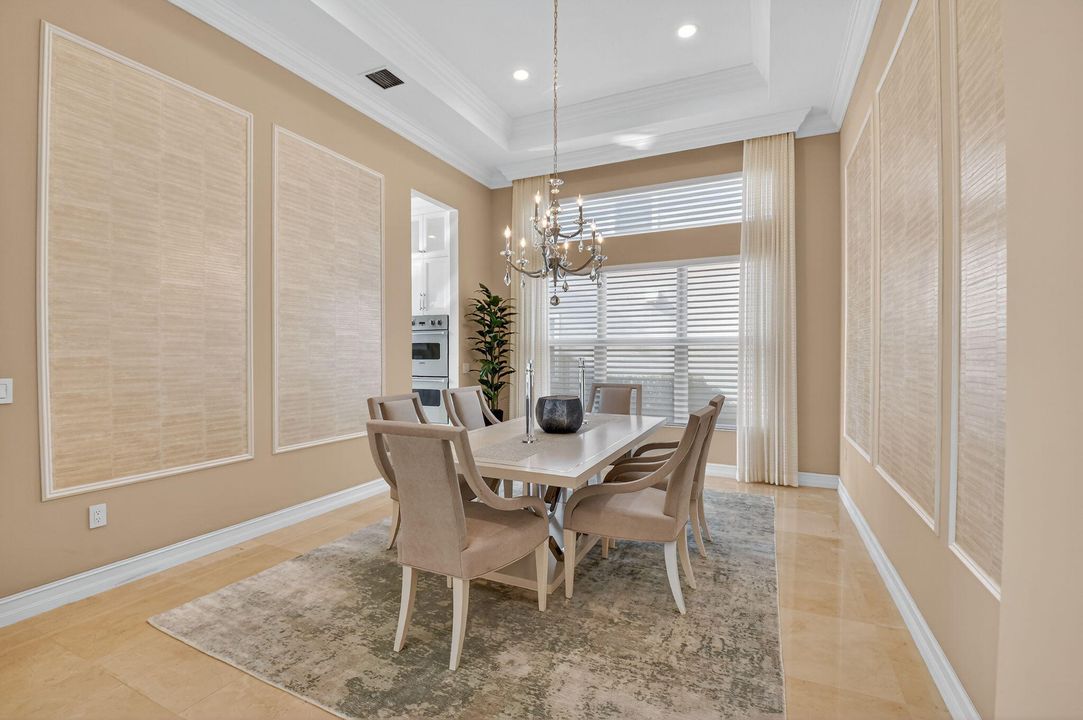 En Venta: $1,899,000 (3 camas, 3 baños, 3352 Pies cuadrados)