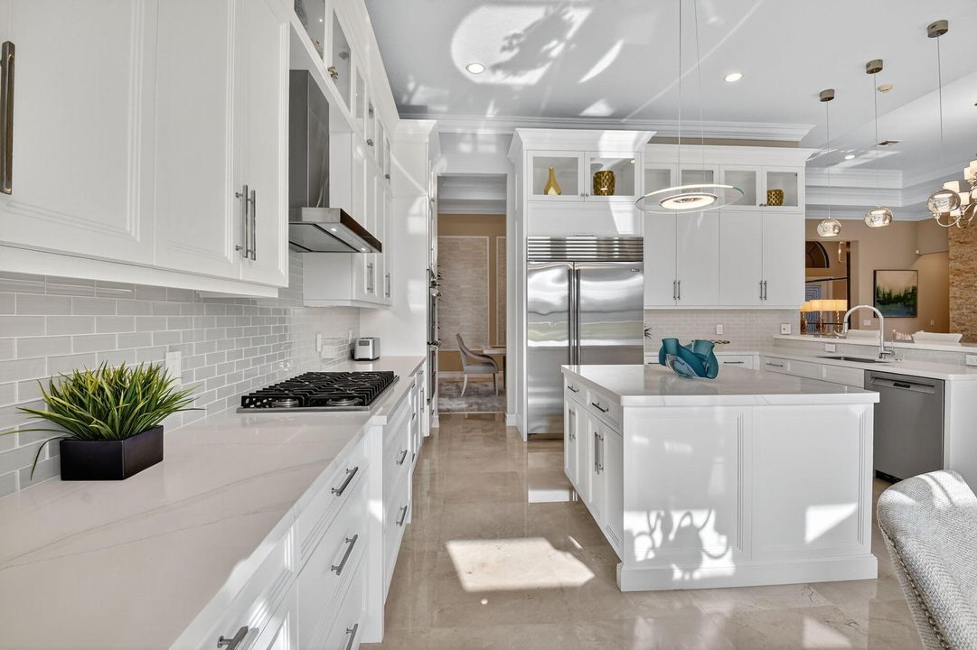 En Venta: $1,899,000 (3 camas, 3 baños, 3352 Pies cuadrados)