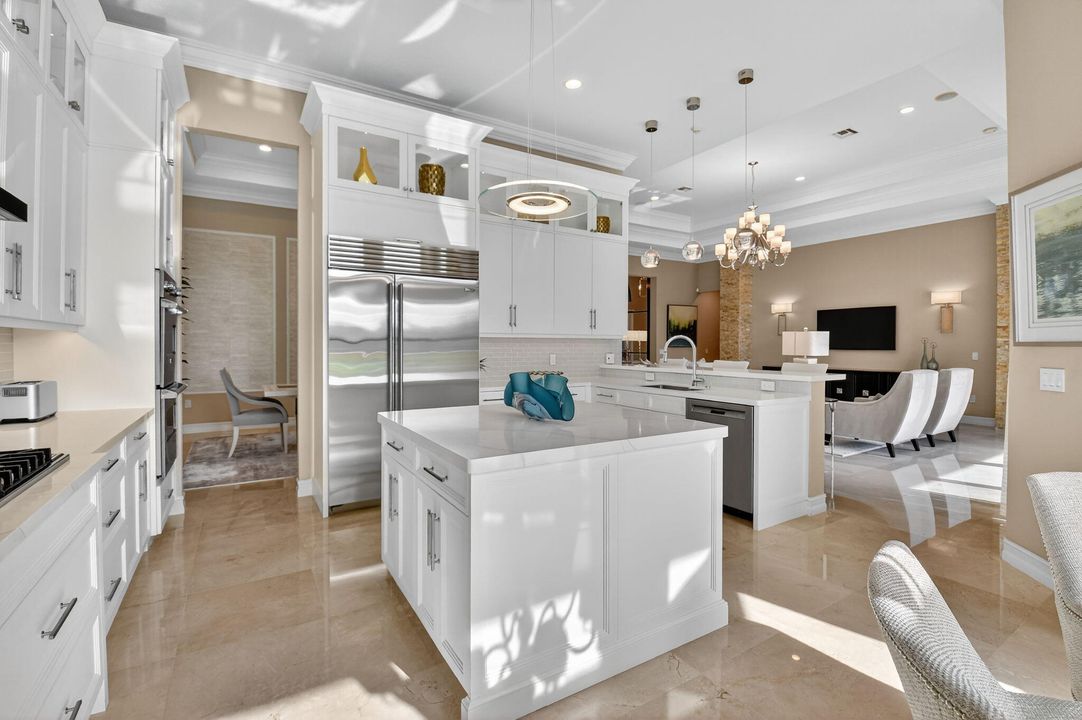 En Venta: $1,899,000 (3 camas, 3 baños, 3352 Pies cuadrados)