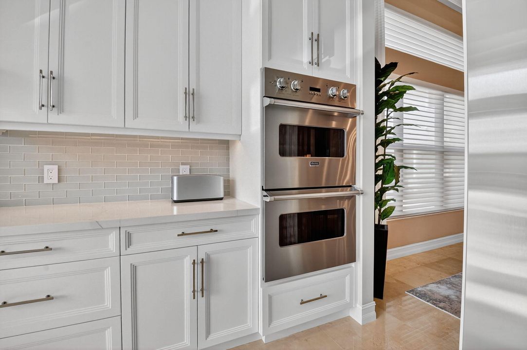 En Venta: $1,899,000 (3 camas, 3 baños, 3352 Pies cuadrados)