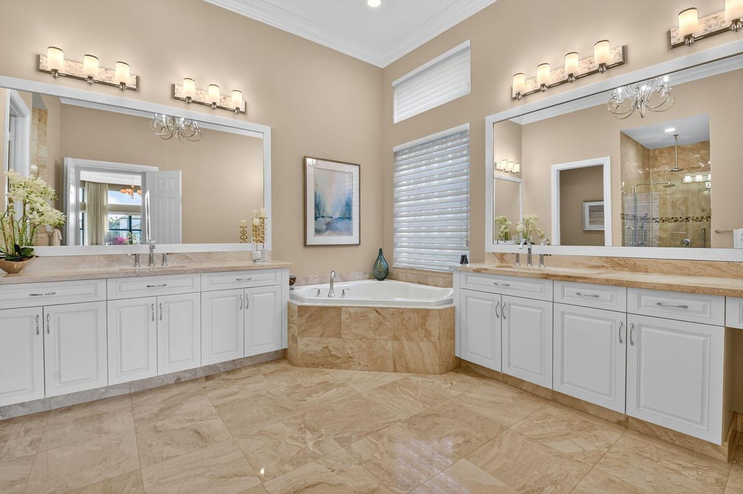 En Venta: $1,899,000 (3 camas, 3 baños, 3352 Pies cuadrados)