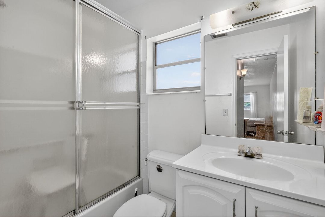 For Sale: $89,900 (1 beds, 1 baths, 624 Square Feet)