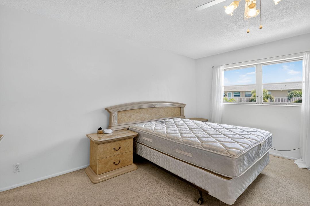 For Sale: $89,900 (1 beds, 1 baths, 624 Square Feet)