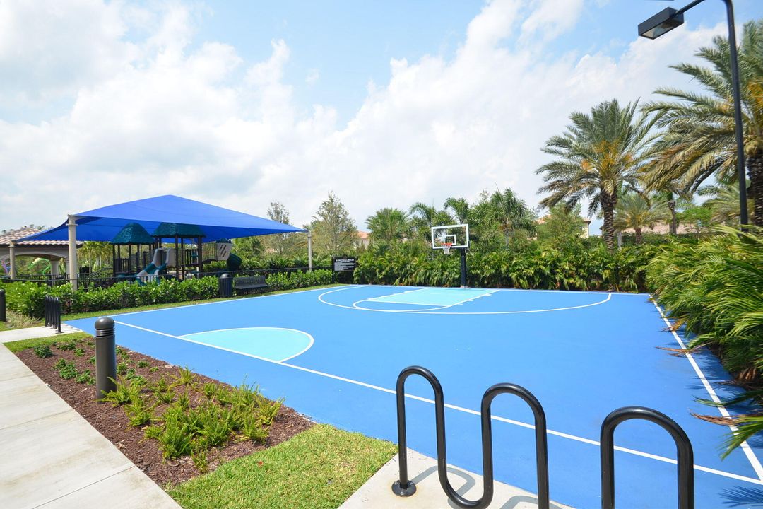 En Venta: $1,899,000 (3 camas, 3 baños, 3352 Pies cuadrados)