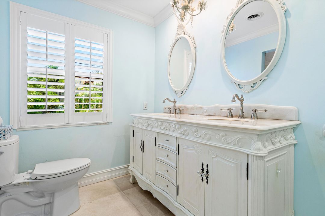 Под контрактом: $1,099,000 (2 спален, 2 ванн, 1466 Квадратных фут)