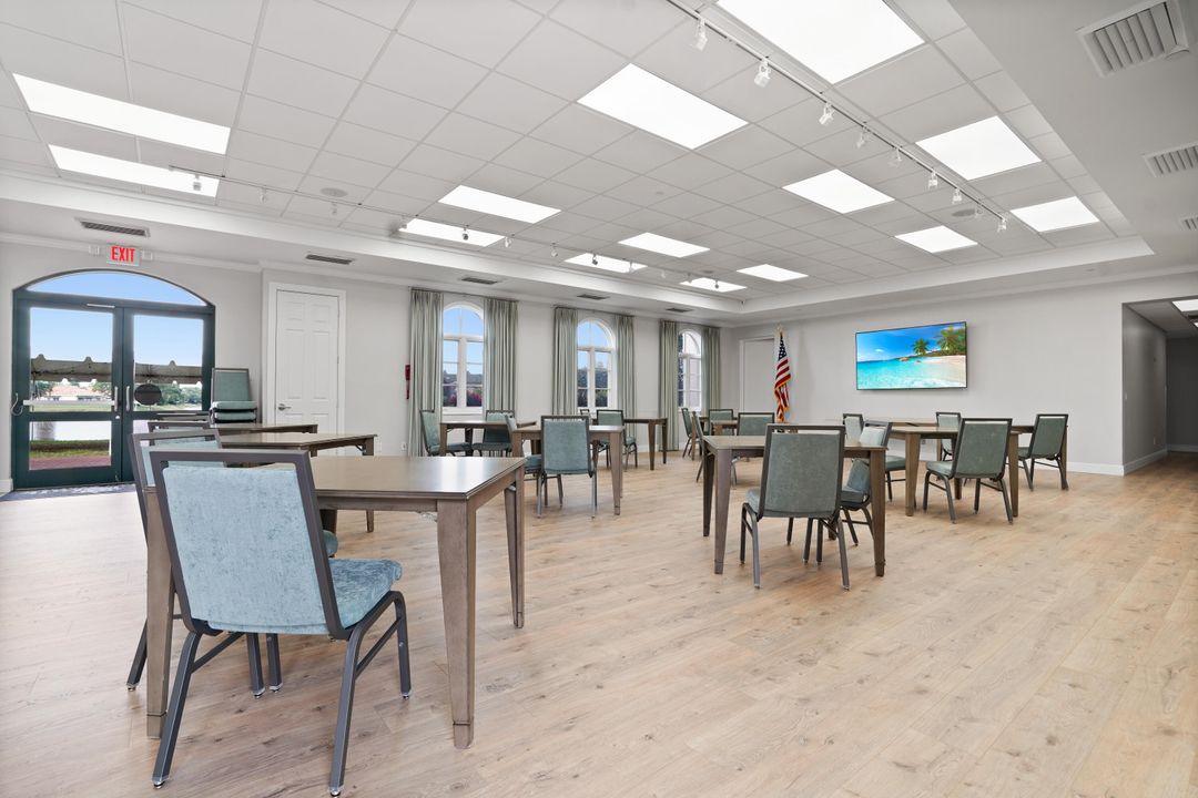 Active With Contract: $449,900 (2 beds, 2 baths, 1526 Square Feet)