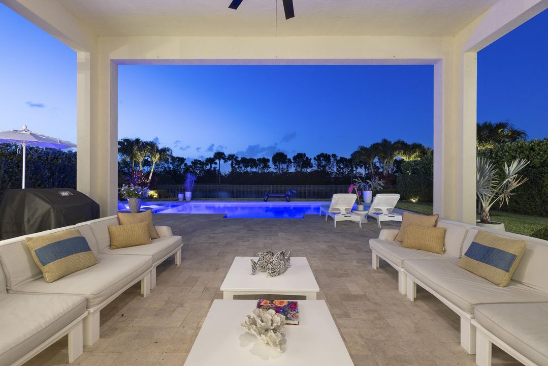 Active With Contract: $1,595,000 (4 beds, 3 baths, 3080 Square Feet)