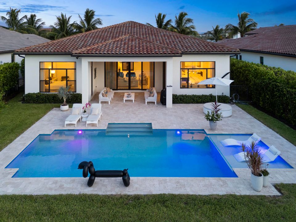 Active With Contract: $1,595,000 (4 beds, 3 baths, 3080 Square Feet)