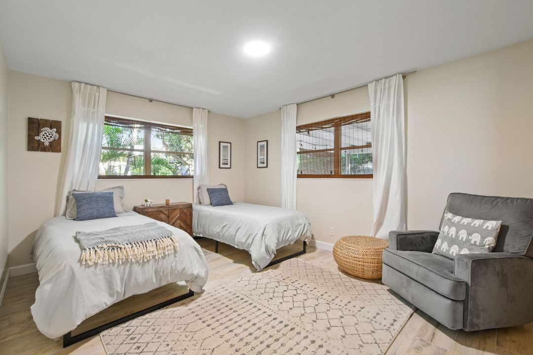 出租: $5,300 (3 贝兹, 2 浴室, 1955 平方英尺)