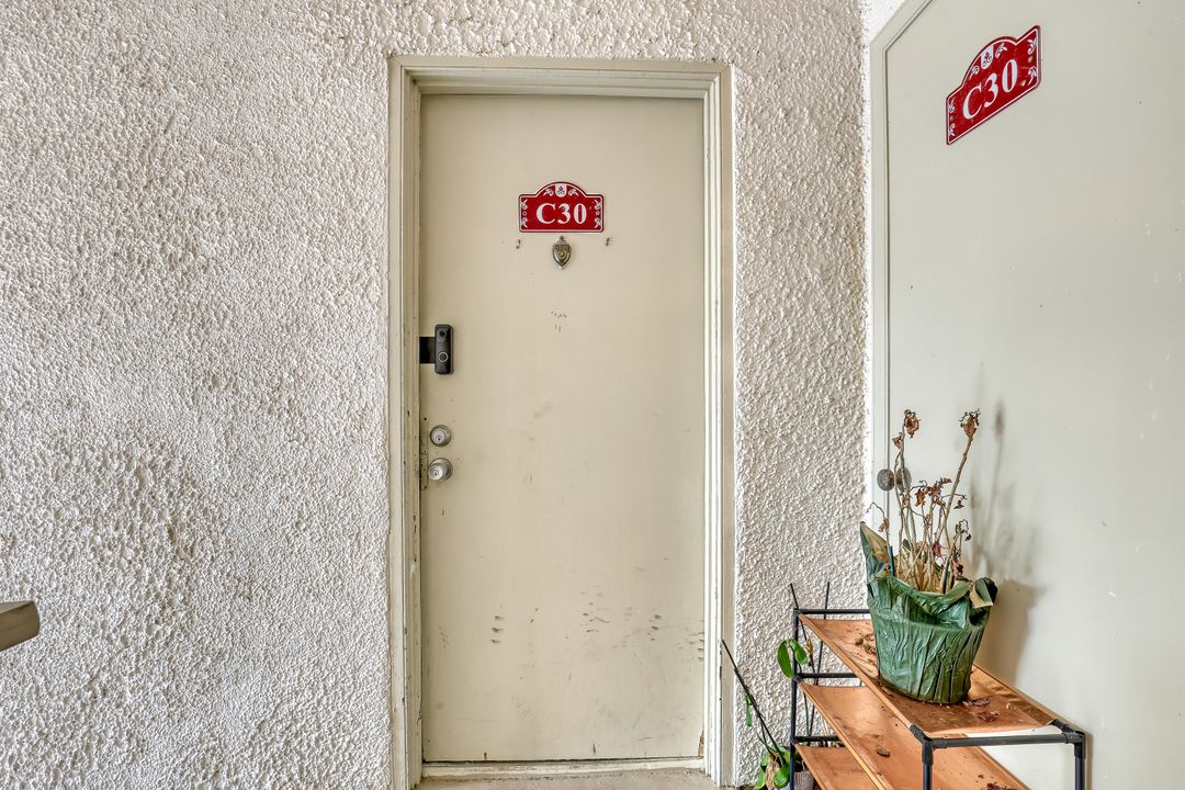 合同活跃: $170,000 (3 贝兹, 2 浴室, 1189 平方英尺)