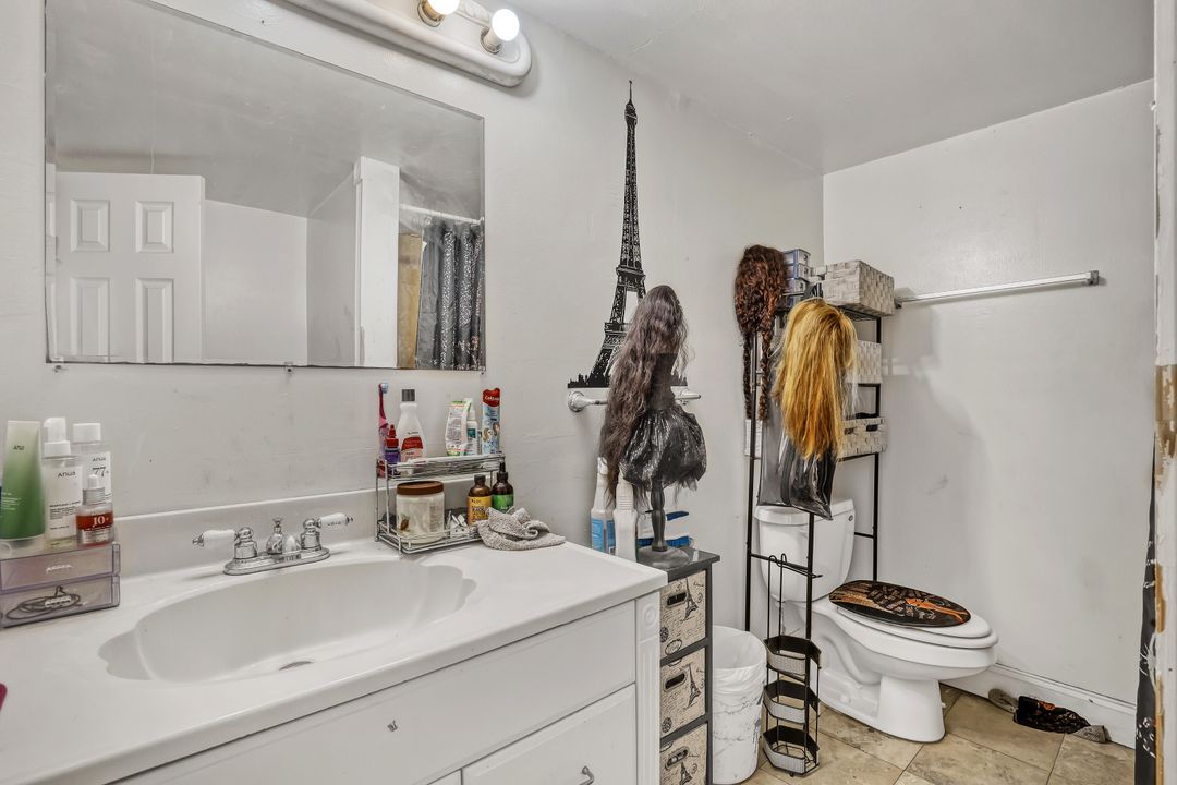 合同活跃: $170,000 (3 贝兹, 2 浴室, 1189 平方英尺)