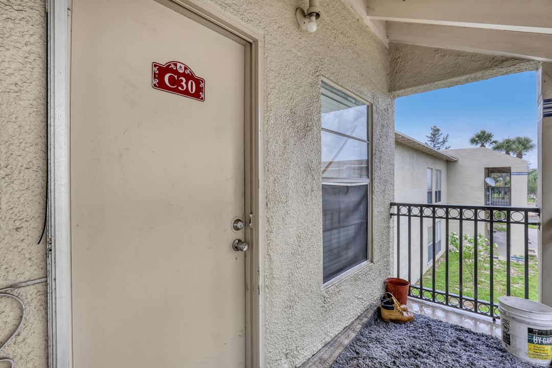 合同活跃: $170,000 (3 贝兹, 2 浴室, 1189 平方英尺)