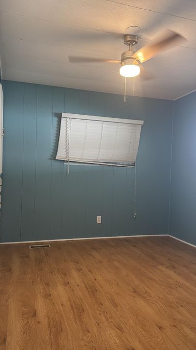 出租: $1,500 (2 贝兹, 2 浴室, 720 平方英尺)