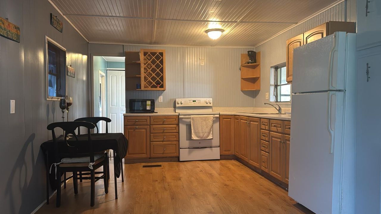 出租: $1,500 (2 贝兹, 2 浴室, 720 平方英尺)