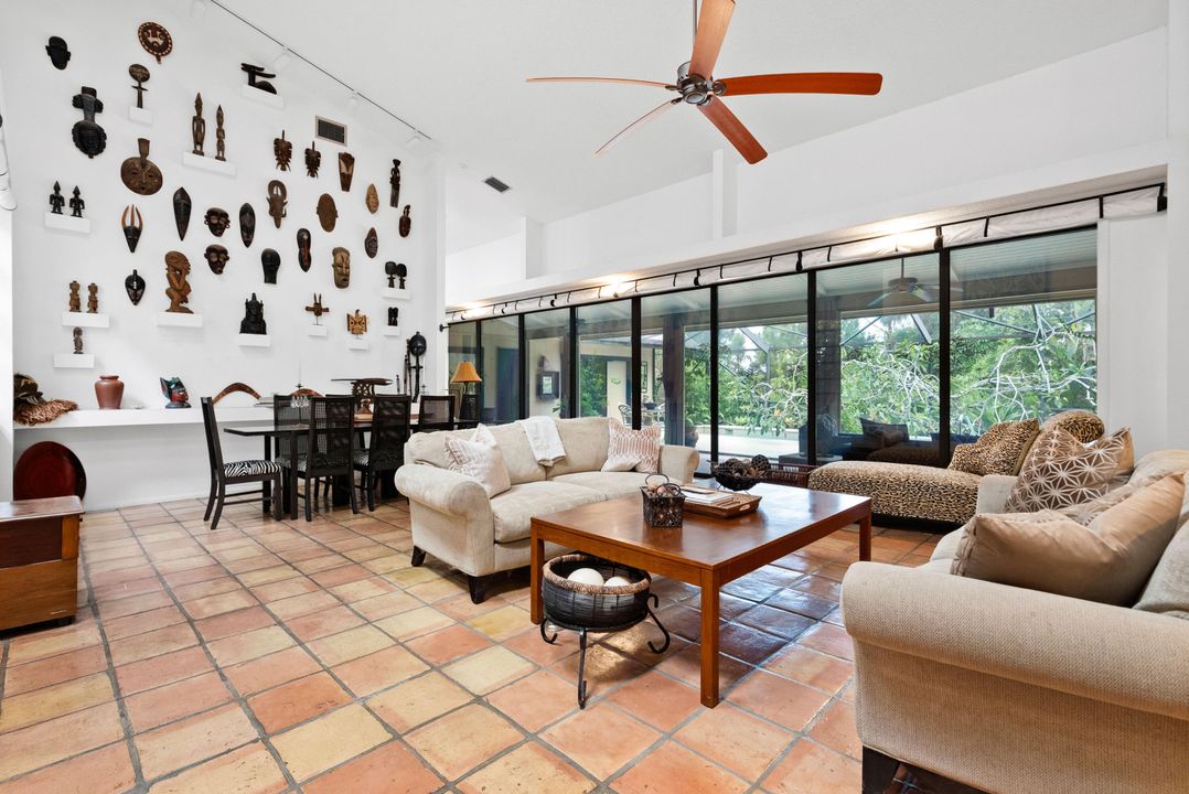 待售: $999,900 (5 贝兹, 3 浴室, 2738 平方英尺)