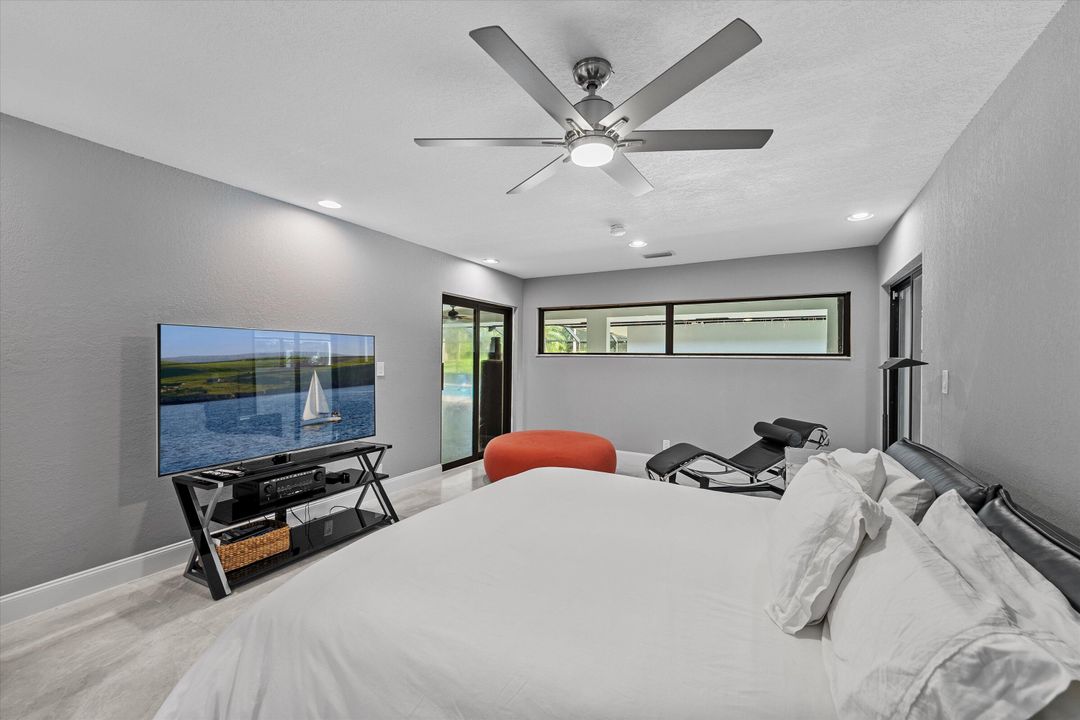 Под контрактом: $1,900,000 (6 спален, 6 ванн, 4292 Квадратных фут)