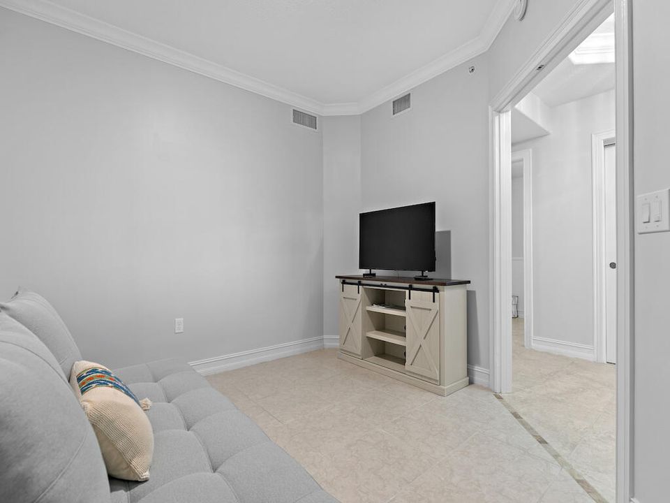 В аренду: $6,000 (3 спален, 2 ванн, 2343 Квадратных фут)