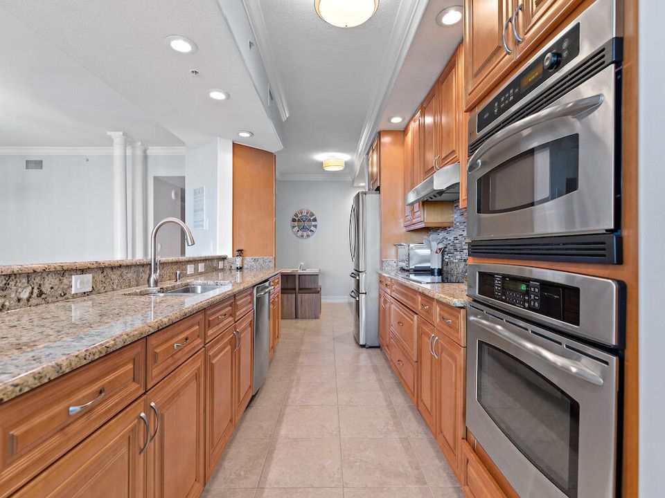 В аренду: $6,000 (3 спален, 2 ванн, 2343 Квадратных фут)