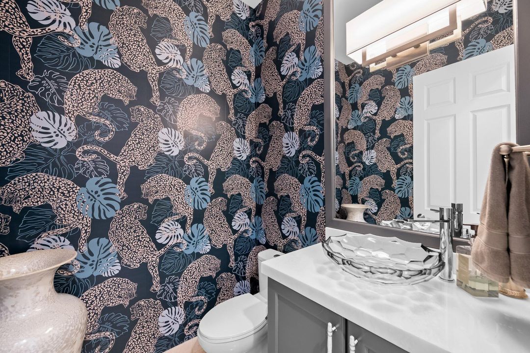 合同活跃: $1,995,000 (3 贝兹, 3 浴室, 3352 平方英尺)