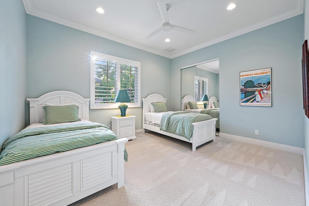 For Sale: $1,899,000 (4 beds, 4 baths, 3834 Square Feet)