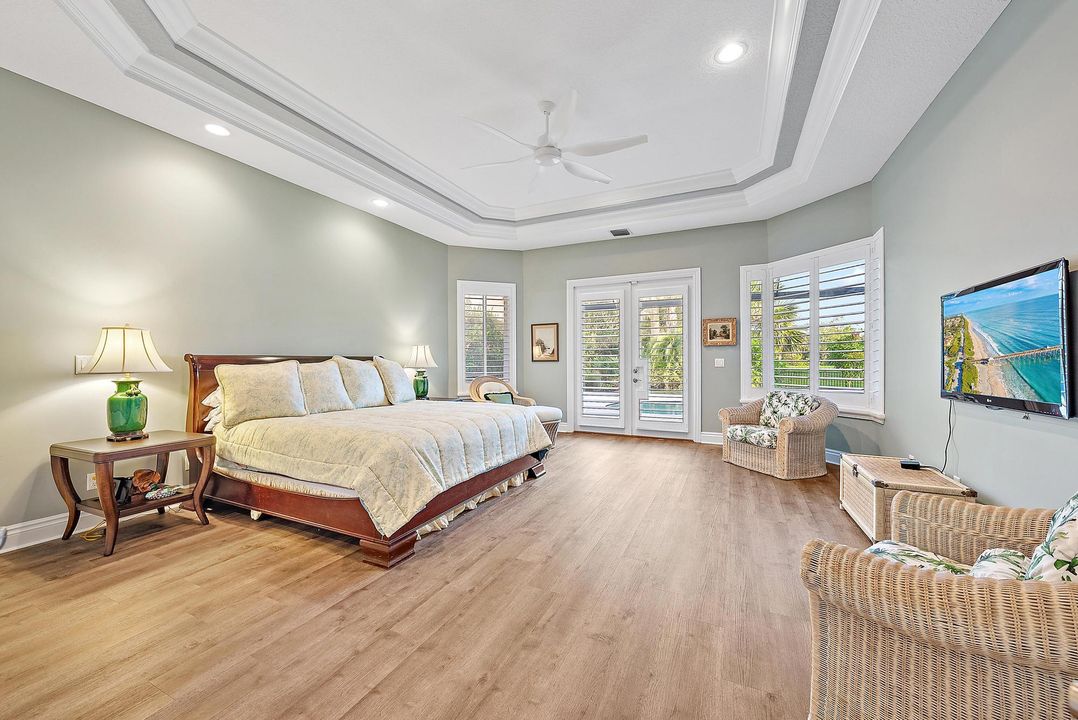 For Sale: $1,899,000 (4 beds, 4 baths, 3834 Square Feet)