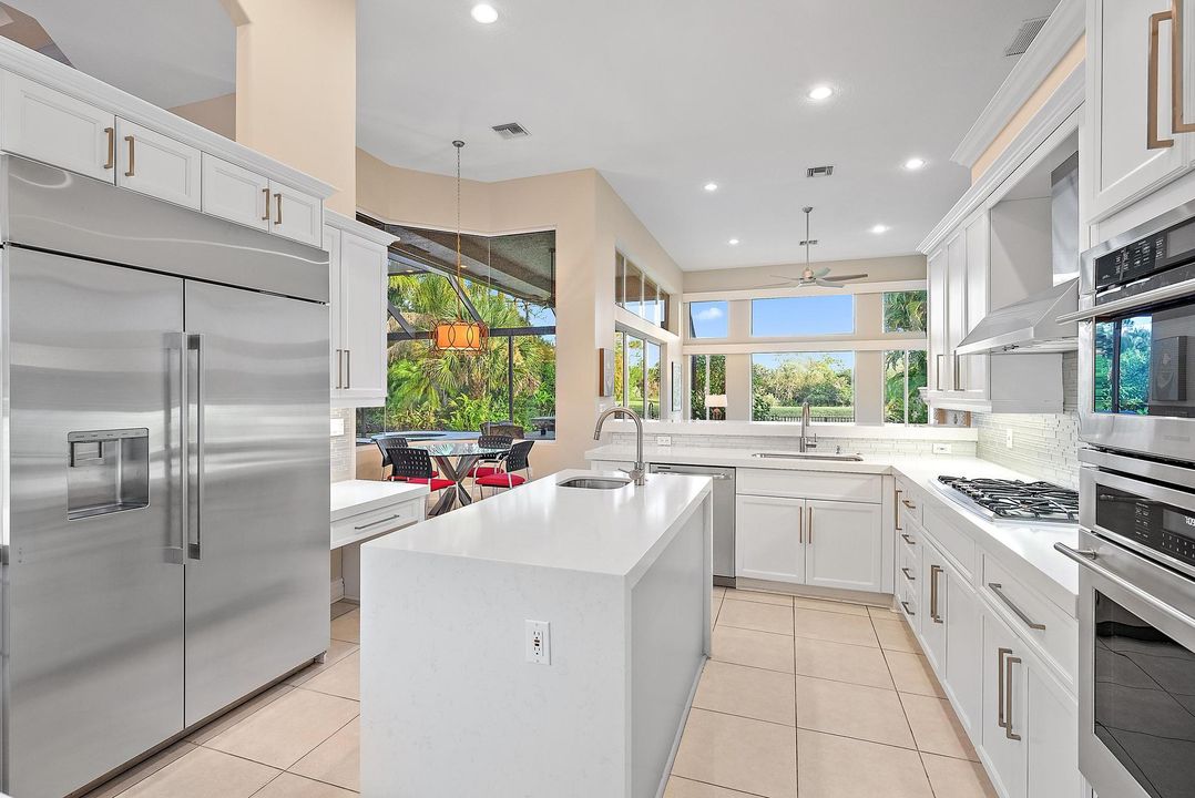 For Sale: $1,899,000 (4 beds, 4 baths, 3834 Square Feet)