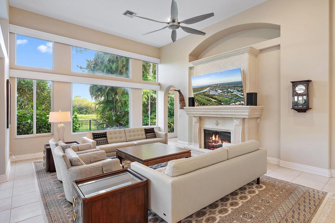 For Sale: $1,899,000 (4 beds, 4 baths, 3834 Square Feet)