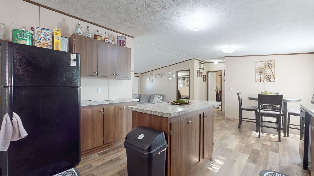 Activo con contrato: $89,999 (3 camas, 2 baños, 960 Pies cuadrados)