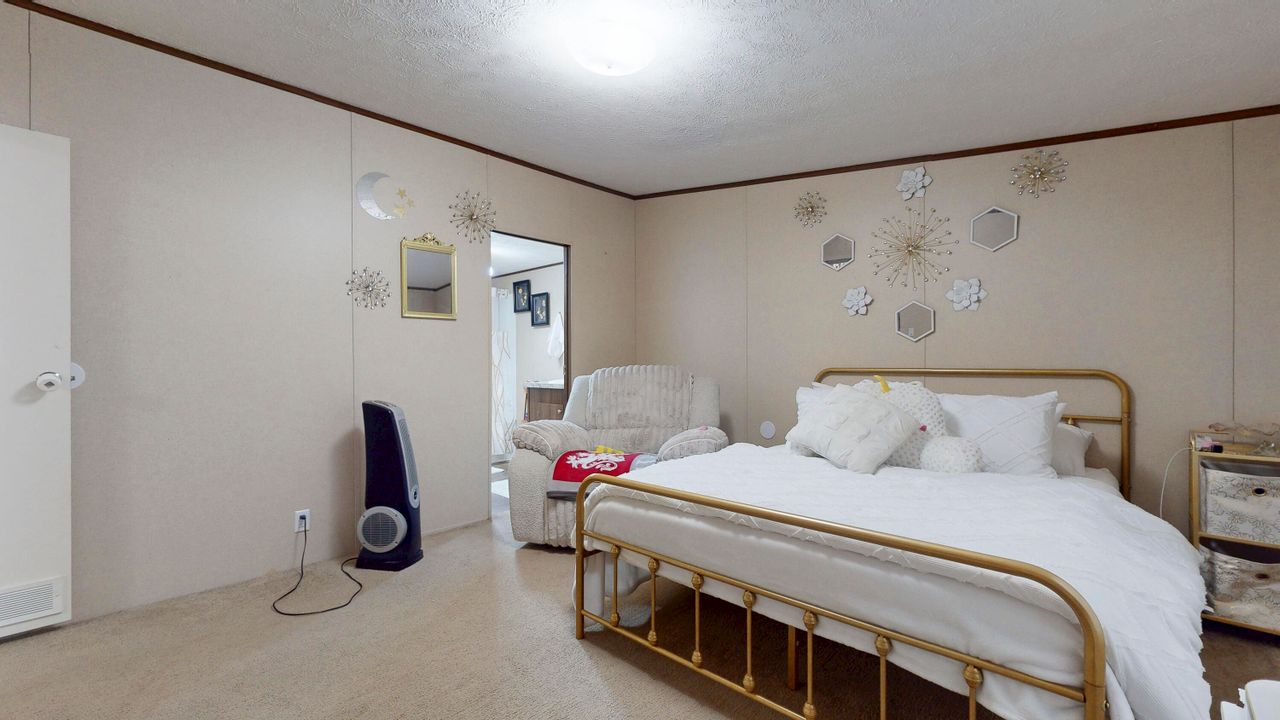 Activo con contrato: $89,999 (3 camas, 2 baños, 960 Pies cuadrados)