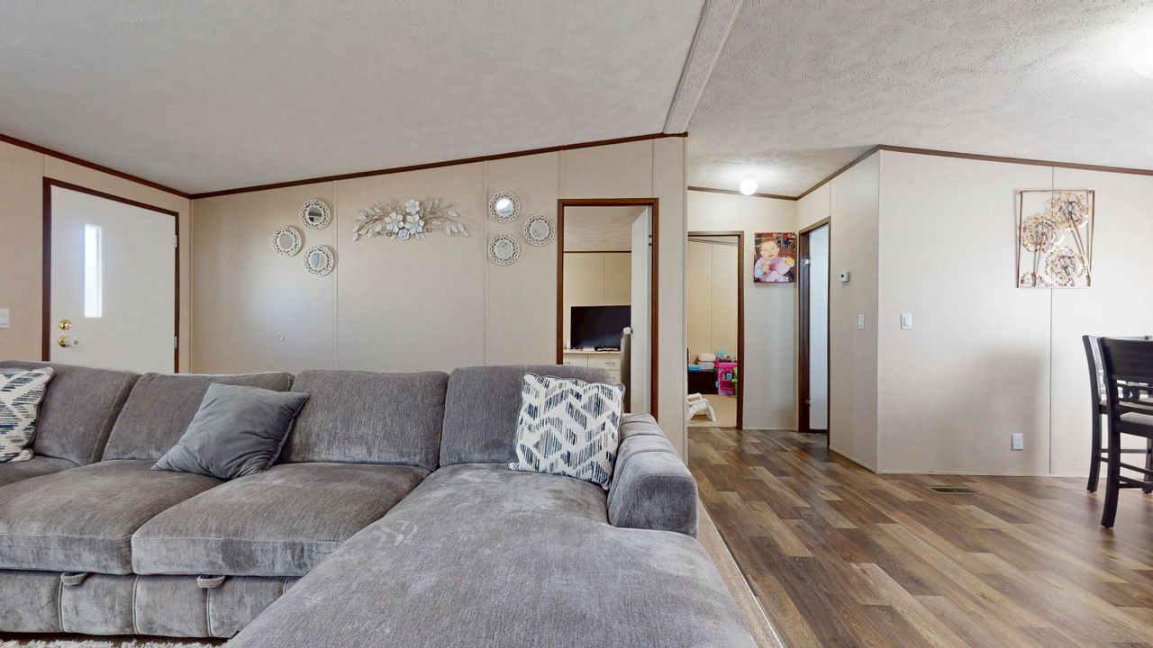 Activo con contrato: $89,999 (3 camas, 2 baños, 960 Pies cuadrados)