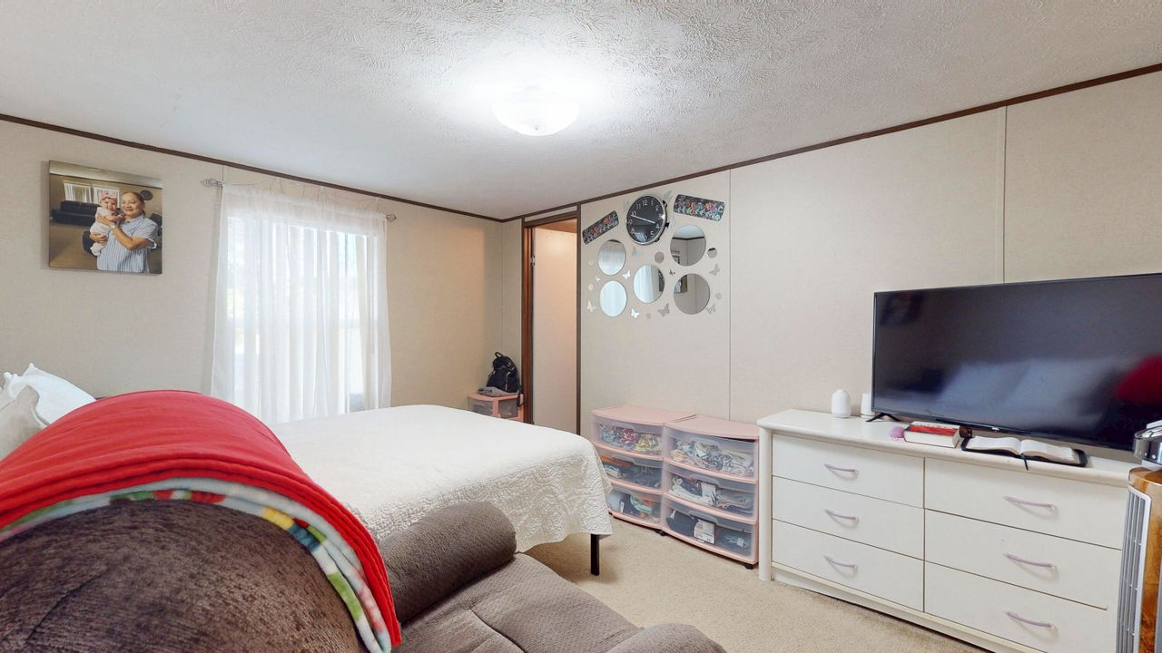 Activo con contrato: $89,999 (3 camas, 2 baños, 960 Pies cuadrados)