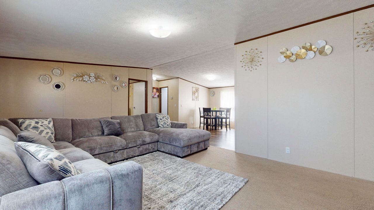 Activo con contrato: $89,999 (3 camas, 2 baños, 960 Pies cuadrados)