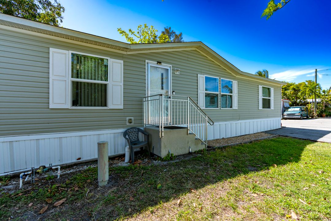 Activo con contrato: $89,999 (3 camas, 2 baños, 960 Pies cuadrados)