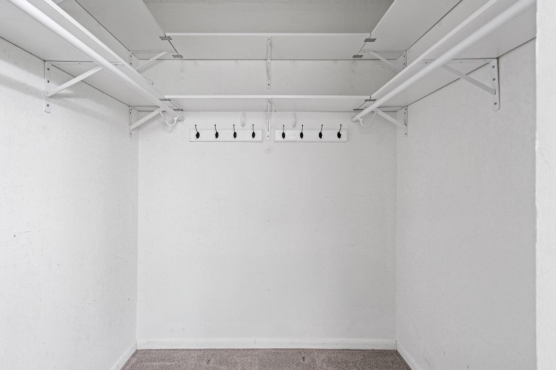 En Venta: $325,000 (2 camas, 2 baños, 1363 Pies cuadrados)