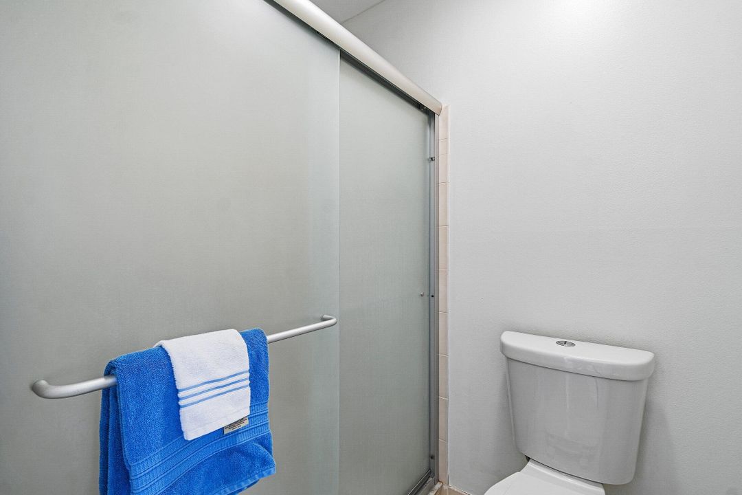 En Venta: $325,000 (2 camas, 2 baños, 1363 Pies cuadrados)