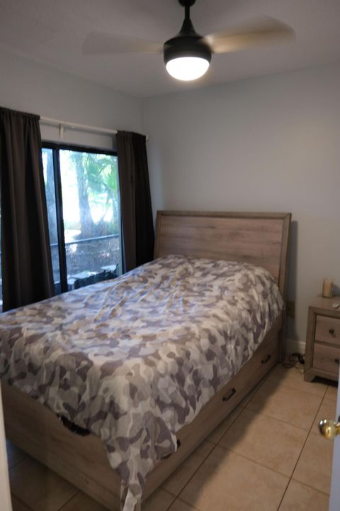 合同活跃: $2,650 (3 贝兹, 2 浴室, 1260 平方英尺)